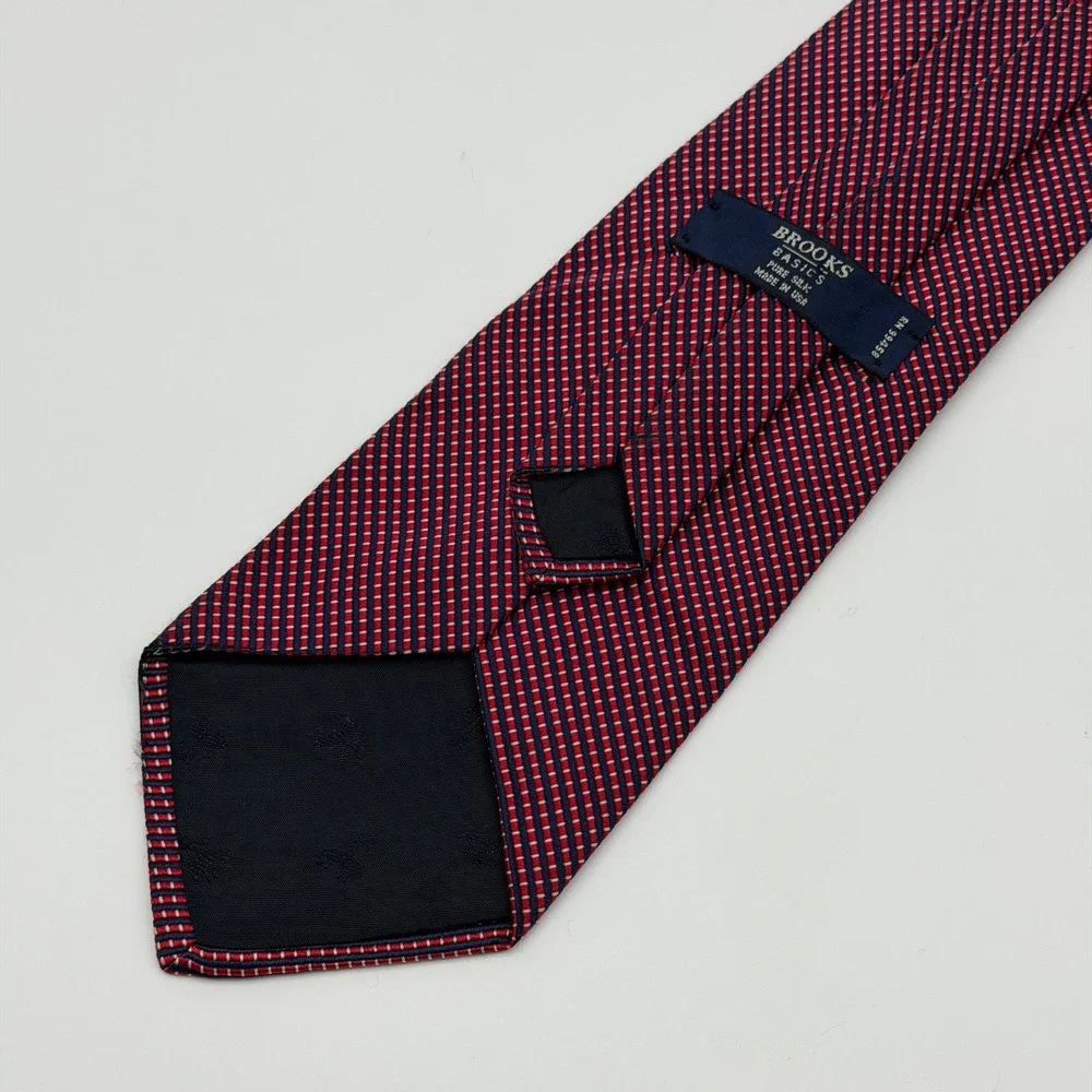 Brooks Basics Silk Tie Mens Red Woven Made In USA Classic 3.75
